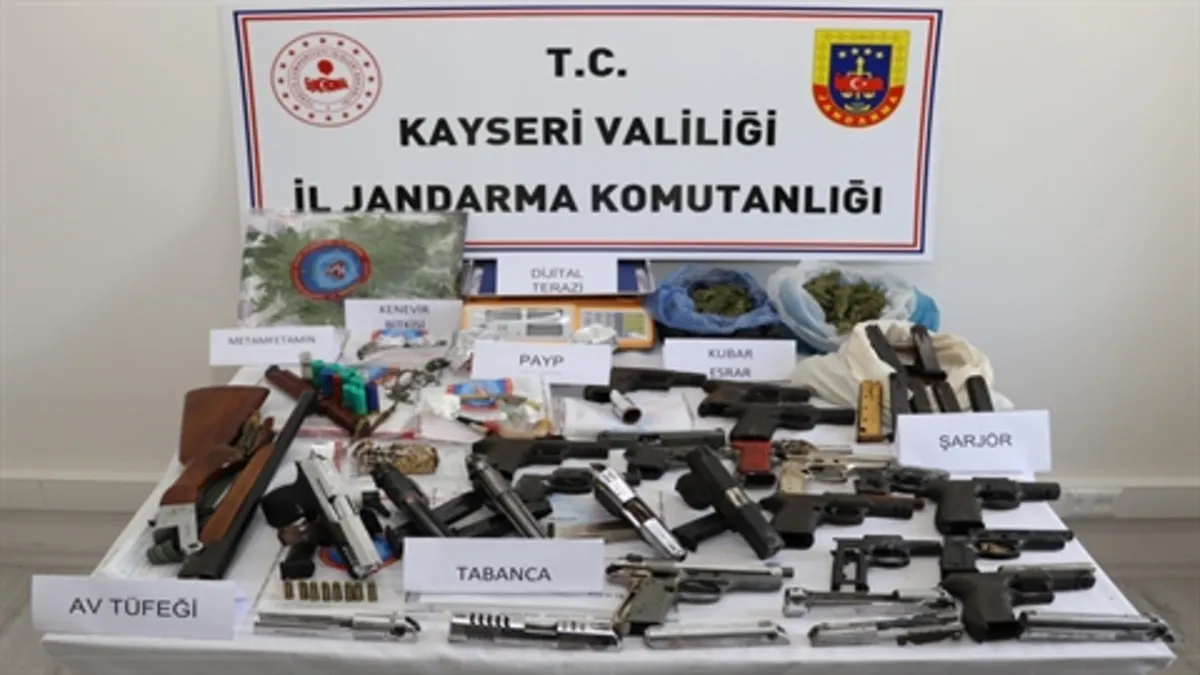 Kayseri'de uyuşturucu operasyonu: 30 gözaltı