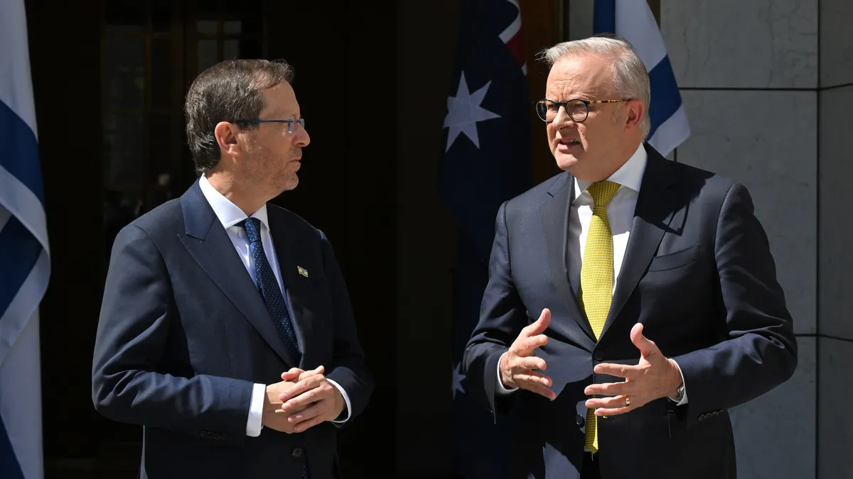 İsrail Cumhurbaşkanı Herzog Avustralya Başbakanı Albanese ile görüştü