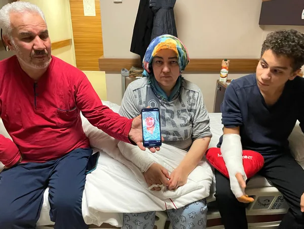 hayati-depremle-basladi-depremle-son-buldu-3-gun-once-tasindigi-evinde-altinda-kaldi-1676633329456.jpg Hayatı depremle başladı depremle son buldu! 3 gün önce taşındığı evin altında kaldı - 3