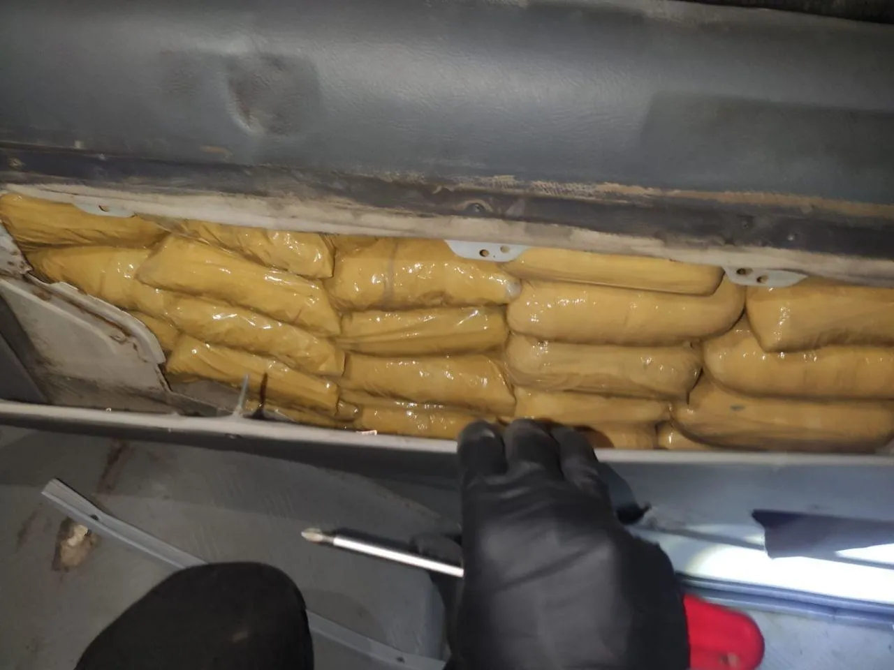 Hakkari’de dev uyuşturucu operasyonu! 3 operasyonda 15 milyonluk uyuşturucu darbesi