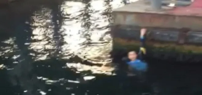 İstanbul’da hareketli anlar! Denize atlayan genci tekne kaptanı kurtardı