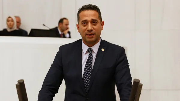 1606670052261.jpg CHP'li Özgür Özel Mehmetçiğe hakareti savunurken A Haber'i de hedef aldı - 6