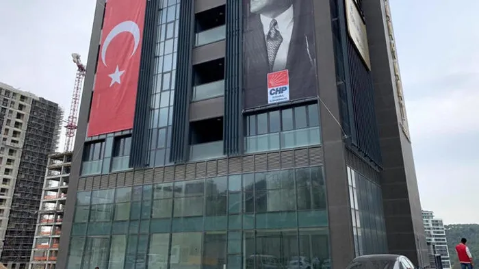 CHP İstanbul İl Başkanı Kaftancıoğlu’nun kaçak tadilatına suçüstü! Bakanlık tarafından durduruldu