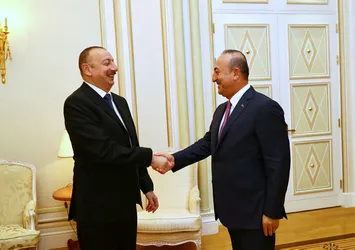 Bakan Çavuşoğlu, İlham Aliyev’le görüştü