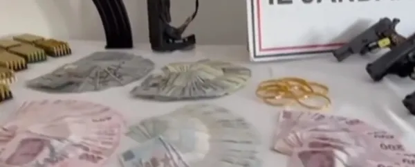 uzuner-ve-pelit-cetesi-cokertildi-bakan-yerlikaya-duyurdu-1697435458070.jpeg 'Uzuner' ve 'Pelit Çetesi' çökertildi! Bakan Yerlikaya duyurdu - 6