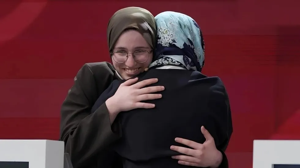 Dev final atv ekranlarında büyük beğeni topladı: Türkiye Entelektüel Oyunları kazananları belli oldu - 3