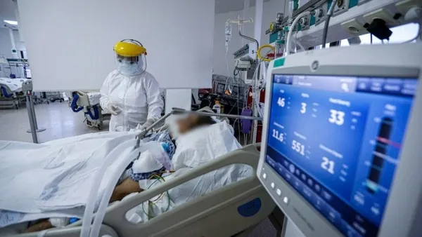 Sağlık Bakanı Fahrettin Koca illere göre 100 bin kişide görülen haftalık vaka sayılarını içeren haritayı son dakika olarak paylaştı