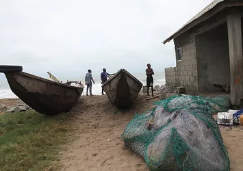 Nijerya'da tekne battı: 60 kişi hayatını kaybetti