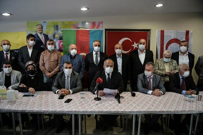 Taksiciler CHP'li Ekrem İmamoğlu yönetimindeki İBB'nin yeni taksi yönetim sistemine tepki gösterdi - 4