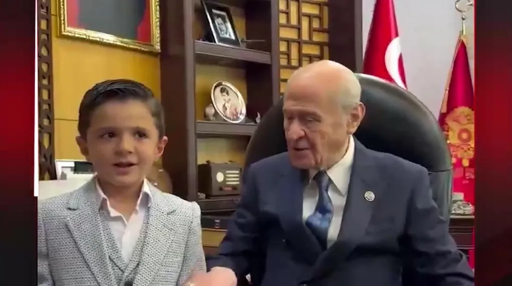 BAHÇELİ'YE MAKAMINDA ŞİİR SÜRPRİZİ