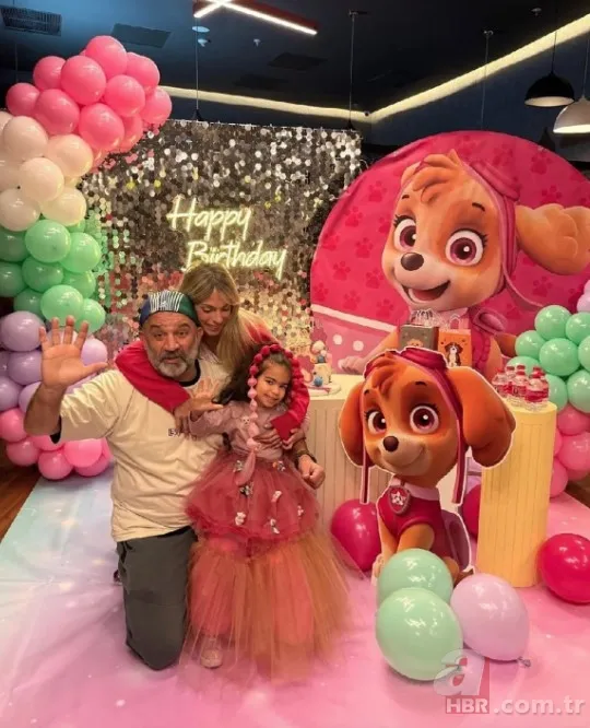 Şevket Çoruh'un esmer güzeli kızı annesinin kopyasıymış! Eski eşi kendisi gibi oyuncu... 3