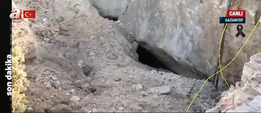 DEPREM sonrası ilk anlar polis telsizinde! Depremin dehşetini gözler önüne serdi: Ebrar Sitesi çöktü efendim... 24