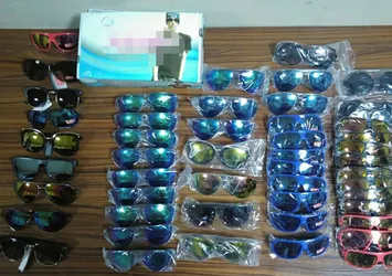 Ağrı'da 37 bin güneş gözlüğü ele geçirildi