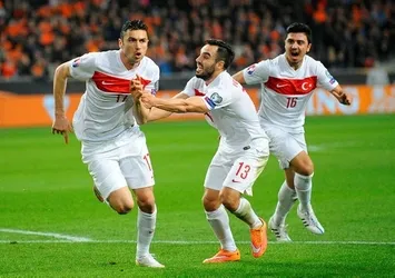Burak Yılmaz Trabzonspor'a geri dönüyor