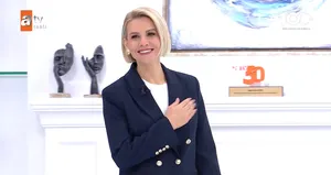 Esra Erol 28 Kasım Salı tek parça izle