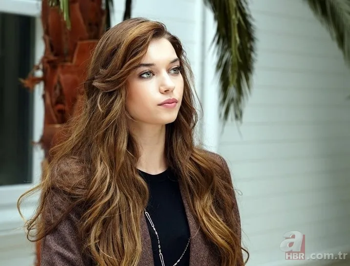 Meğer o da estetikliymiş... Yalı Çapkını'nın Seyran'ı Afra Saraçoğlu'nun eski haline bakın! 2