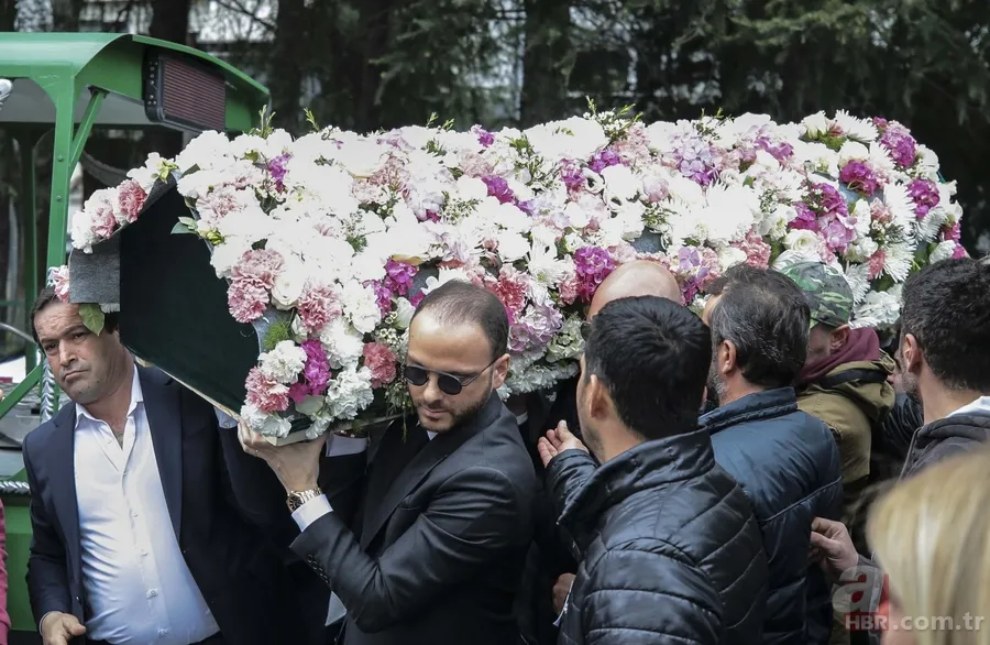 Faciada hayatını kaybeden Mina Başaran ve arkadaşları son yolculuklarına uğurlandı 1