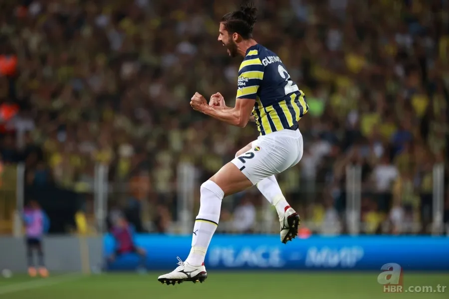 Dinamo Kiev maçında Fenerbahçe taraftarından anlamlı koreografi 12