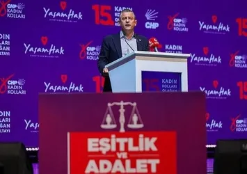 CHP yine karıştı! Kriz kurultayı öncesi gergin prova | Parti yönetimini topa tuttu