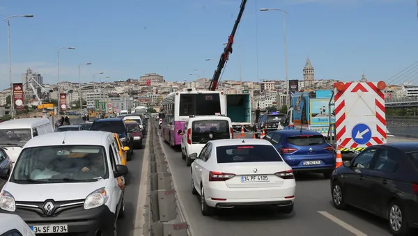 kademeli-normallesmenin-ilk-gunu-istanbul-trafiginde-yogunluk-var-mi-1621265613543.jpg Kademeli normalleşmenin ilk günü! İstanbul trafiğinde yoğunluk var mı? - 4