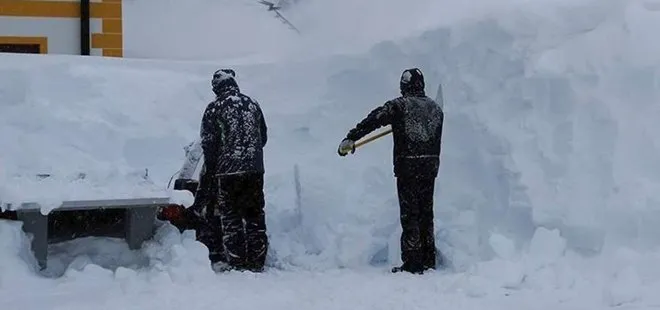 İsviçre’de çığ düştü! Çok sayıda kişi kar altında kaldı