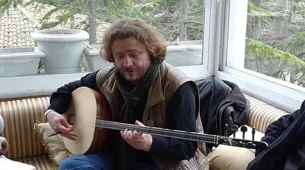 Kurtlar Vadisi müziklerinde imzası bulunan sanatçı Özer Özel Başkan Erdoğan’a desteğini duyurdu! Büyük linçe maruz kaldı