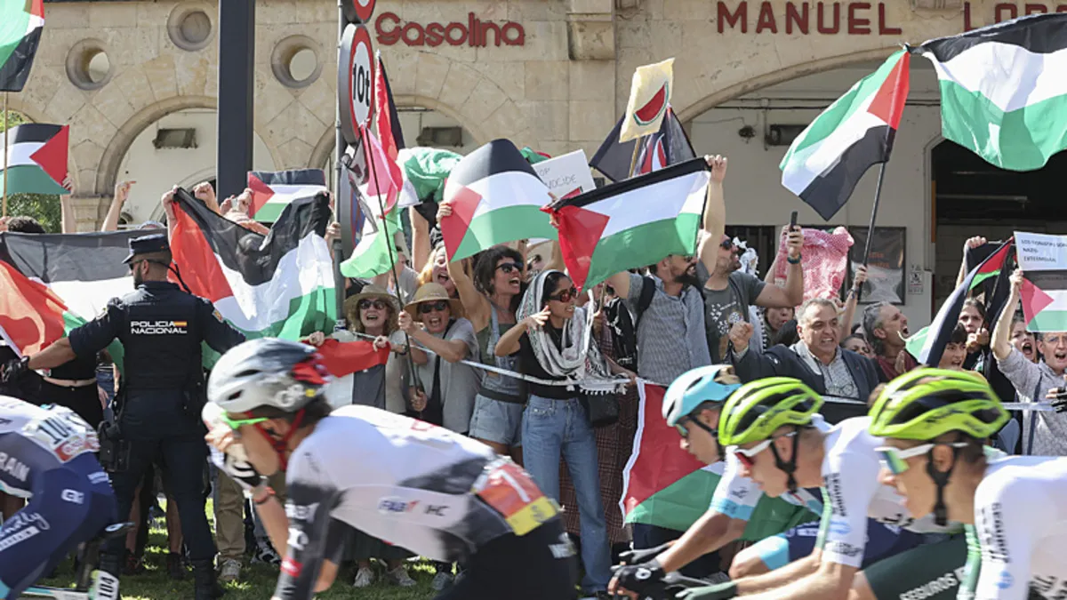 Sanchez İspanyolların Gazze duruşundan gurur duyuyor