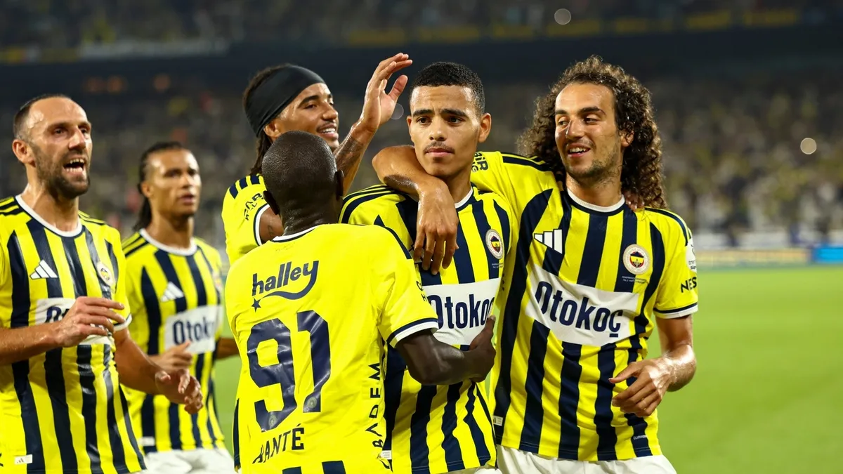Fenerbahçe, Şampiyonlar Ligi kadrosunu UEFA'ya bildirdi