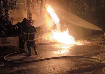 Doğalgaz patlaması yürekleri ağza getirdi!