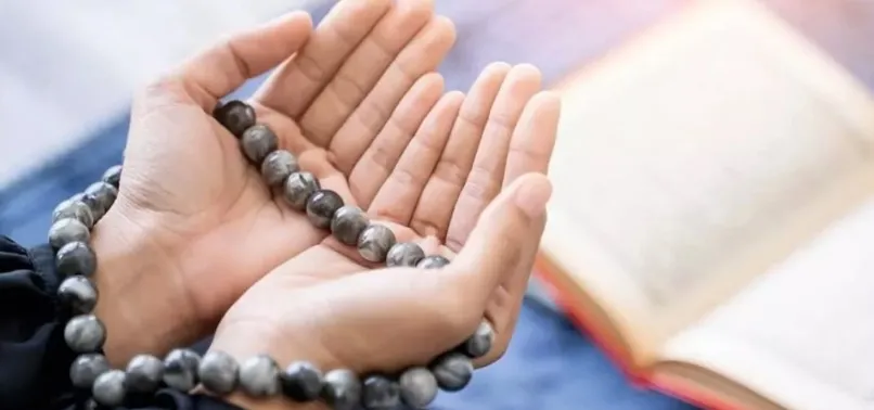 Berat Kandili'nde adetliyken tespih çekilir mi, hangi dualar okunur? Adetli kadınlar camiye girebilir mi?