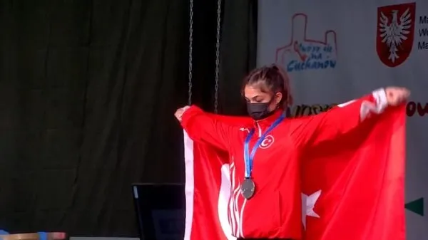 Merak edip içeri girdi şampiyon oldu - 4