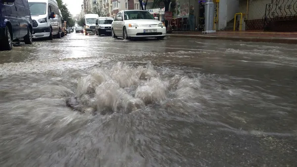 1665068631058.jpg Kuvvetli sağanak ve fırtına başladı! Günlerce sürecek... Meteoroloji'den son dakika uyarısı! İstanbul Ankara İzmir hava durumu - 6
