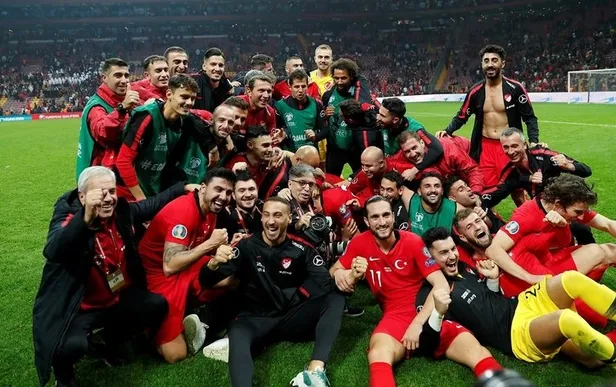 📺 Portekiz Türkiye maçı ne zaman, nereden yayınlanacak? Bugün milli maç saat kaçta, hangi kanalda? İşte bilgiler...