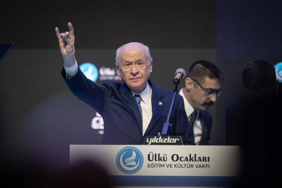 mhp-lideri-bahceliden-19-mayista-genclere-terorsuz-turkiye-mesaji-kardeslik-baglariniz-saglam-olsun-1779198515008.jpeg MHP lideri Bahçeli'den 19 Mayıs'ta gençlere Terörsüz Türkiye mesajı: Kardeşlik bağlarınız sağlam olsun - 1