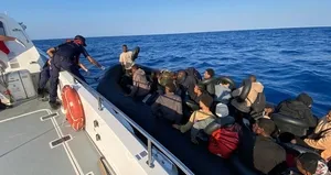 Fethiye açıklarında 36 düzensiz göçmen kurtarıldı