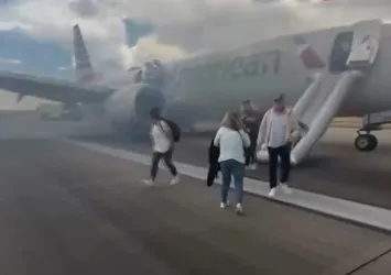 ABD’de yolcu uçağında korku dolu anlar: Kalkışta yangın çıktı