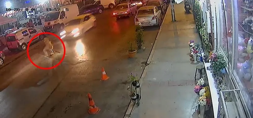 Metrelerce havaya yükseldi! Yolun karşısına geçmek isteyen genç kadına otomobil çarptı