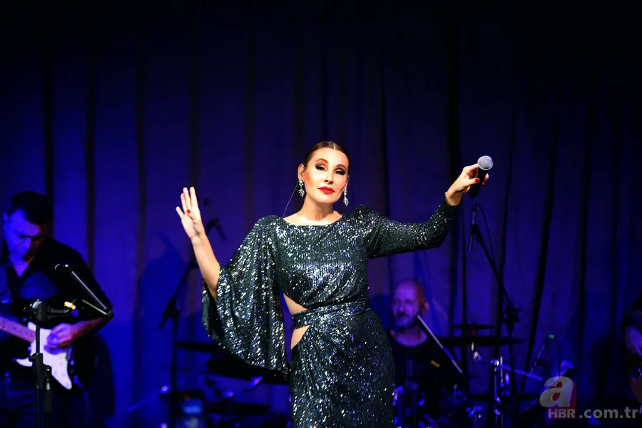 Funda Arar’dan olay yaratan sitem! “Bıkkınlık geldi, hep aynı şeyler…" 1