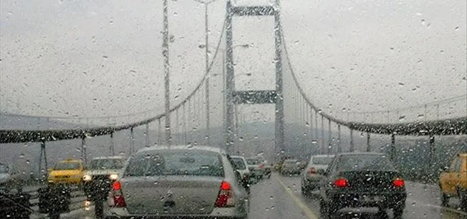 İstanbul’da “yağmur” etkisi! Yağışla birlikte trafik yoğunluğu arttı