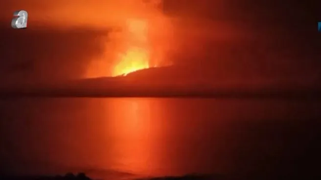 Galapagos Adaları’nda yanardağ patladı!