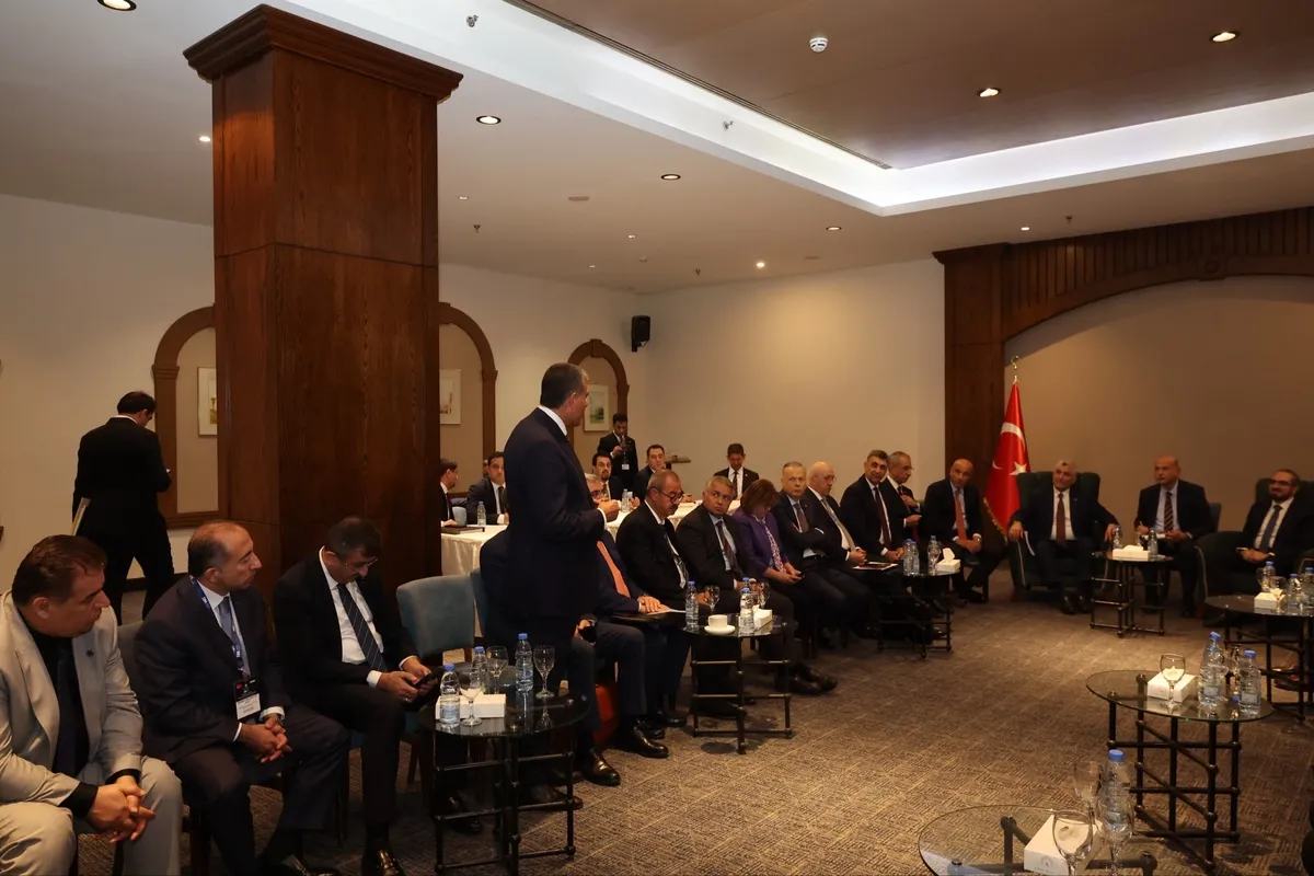 Türkiye-Suriye ticaretinde 10 milyar dolarlık hedef: Sınırdaki iller kazanacak - 2