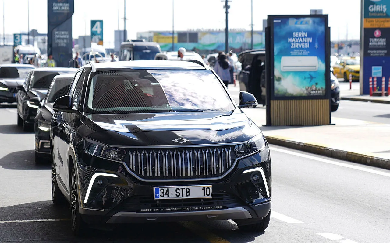 Türkiye'den otomobil hamlesi! Bakan tarih verdi: 2026'da üretime başlayacak
