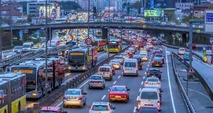 Artık İstanbul’da her saat trafik kaput