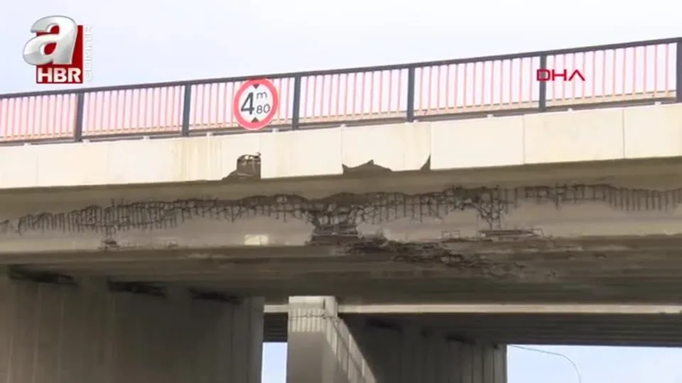 Uzman isimden Adana’da hasarlı köprü uyarısı