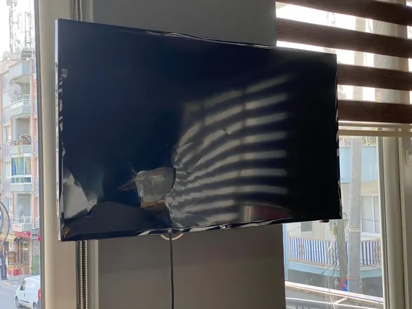 Son dakika: İzmir Torbalı’da AK Parti bürosuna saldırı