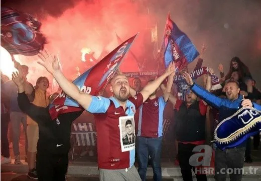 Bordo-mavili takım tarih yazdı! Trabzonsporluların meydanları doldurdu! 38 yıl sonra gelen şampiyonluk sevinci