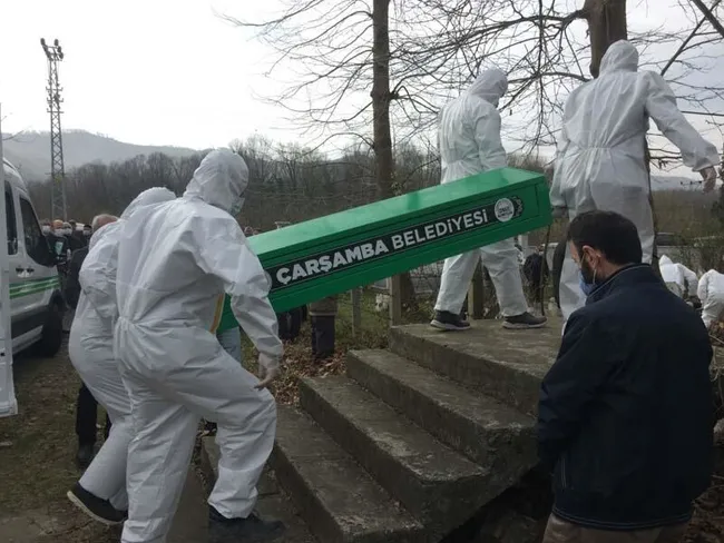 Samsun’da koronavirüs 35 günde 3 kardeşi hayattan kopardı - 6
