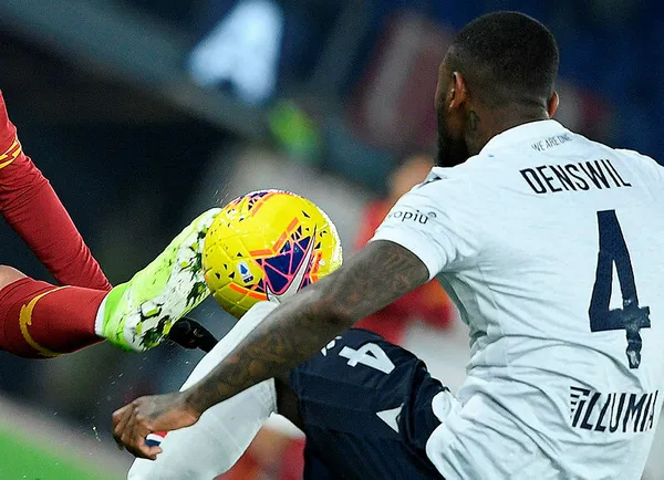 trabzonspor-denswil-ile-gorusmelere-basladigini-kapa-bildirdi-1629818882947.jpg Trabzonspor, Denswil ile görüşmelere başladığını KAP'a bildirdi - 2
