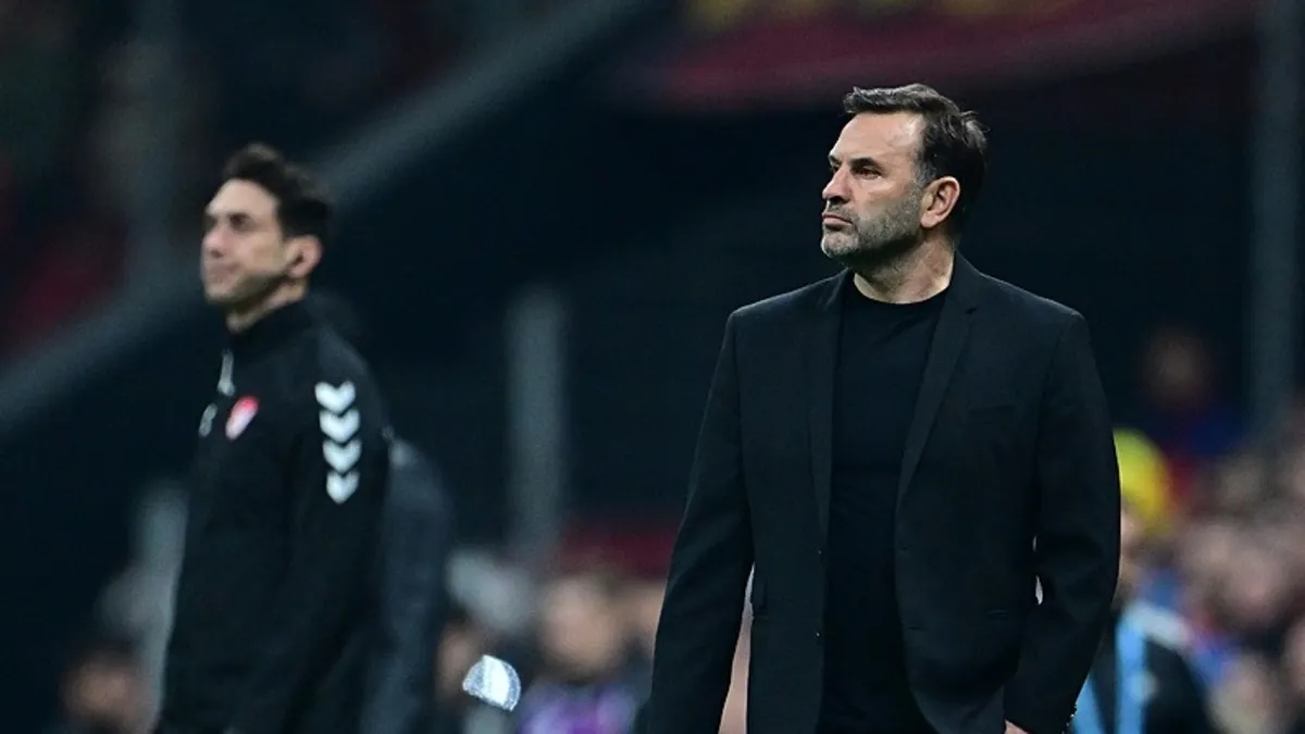 Galatasaray'da Okan Buruk hedef tahtasında: Mayıslar bizimdir futbolu nerede?