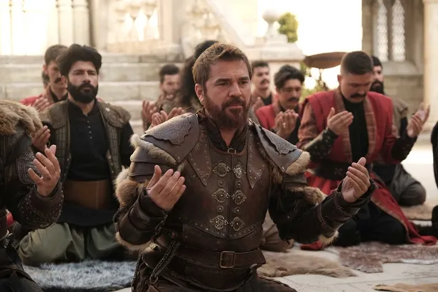 Barbaroslar'da ayrılık silsilesi sürüyor! Engin Altan Düzyatan veda ediyor! Hayranlarını üzecek... - 2
